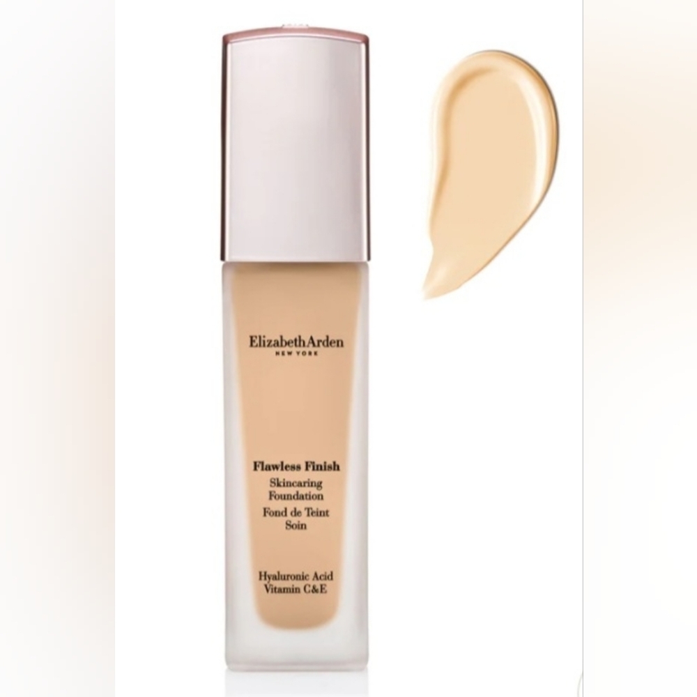 Elizabeth Arden Flawless Finish Skincaring Foundation — 220W Light W/warm Yellow